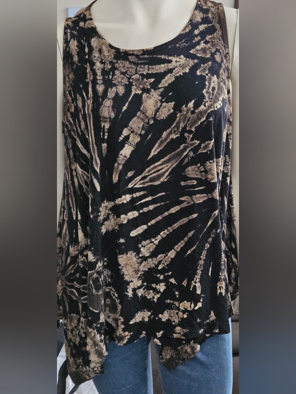 Women's Tie-Dye Tunic Top in Black and Beige
